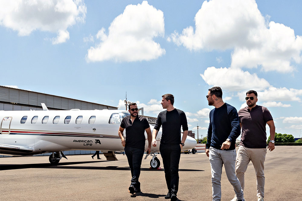 Felipe Titto visita Bauru e, junto a Léo Mello, prepara inauguração de fábrica de suplementos com a abertura de mais de 300 vagas de emprego